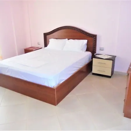 Vila Aleksandro * 사밀